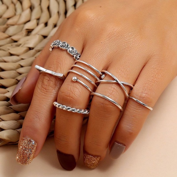 **CATERINA* 7-Pc Simple Silver Fashion Ring Set - Picture 1 of 6